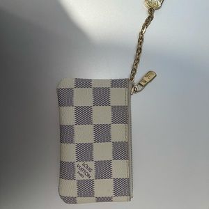 LV Key pouch